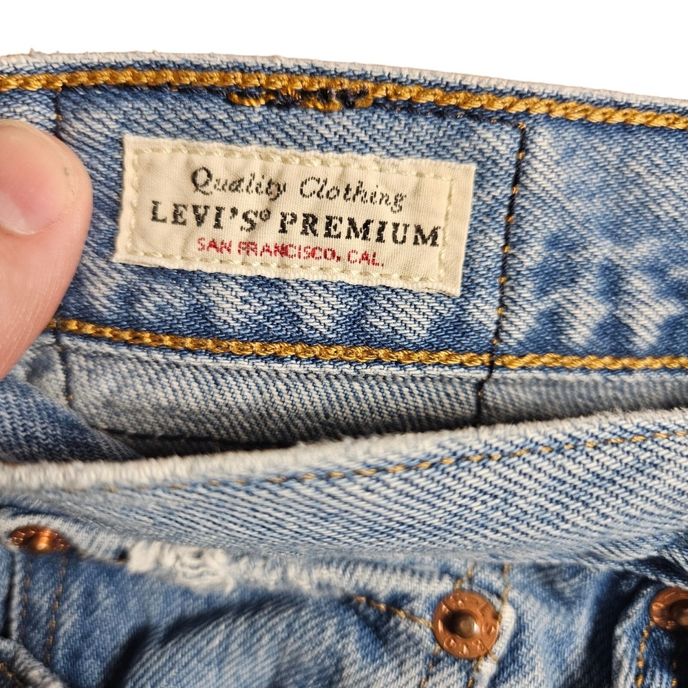 Levi's Premium Wedgie Jeans Womens Blue Ripped Button Fly‎ Denim W28 L28 - Picture 4 of 13